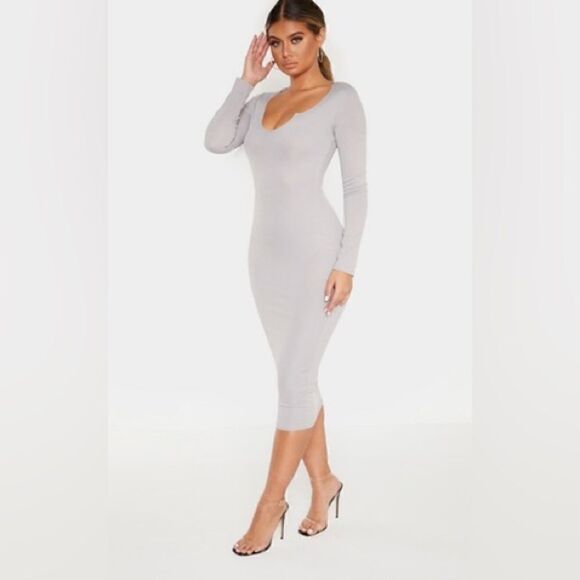 Chic Comfort: PrettyLittleThing Gray Raw Edge Long Sleeve Rib Midi Dress - Picture 1 of 4